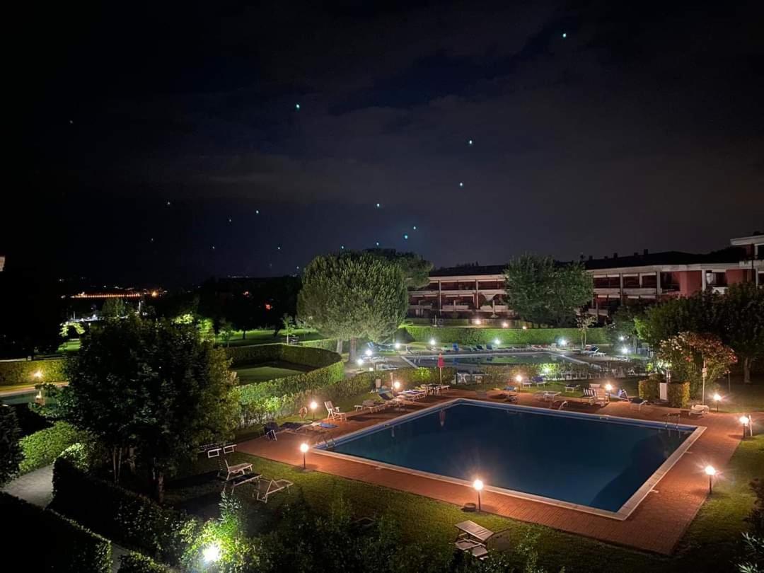 Home Gardaview Desenzano Desenzano del Garda Eksteriør bilde